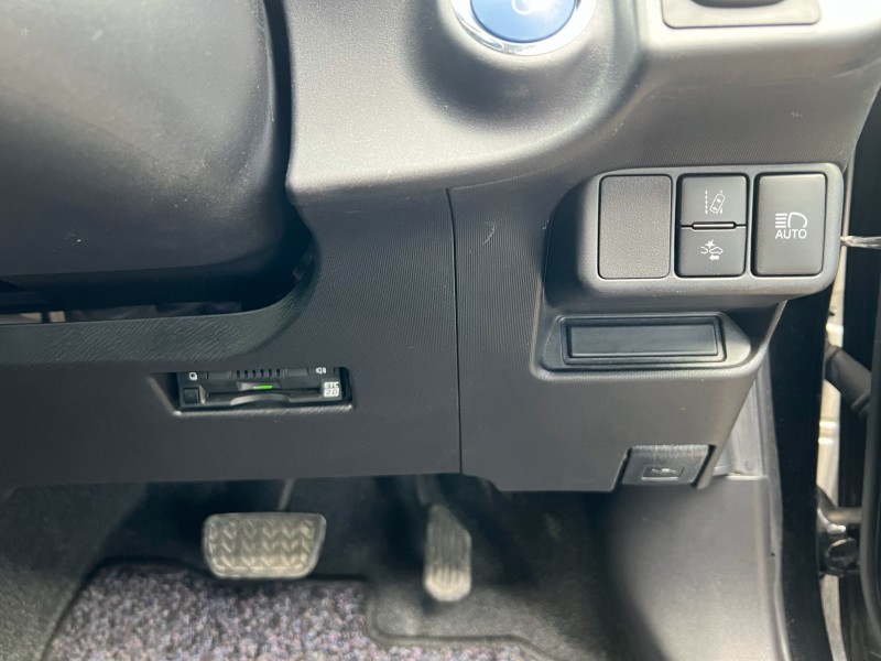 先進安全機能のToyota Safety Senseが装備されており、ビルトイン式のETCも装着しています。