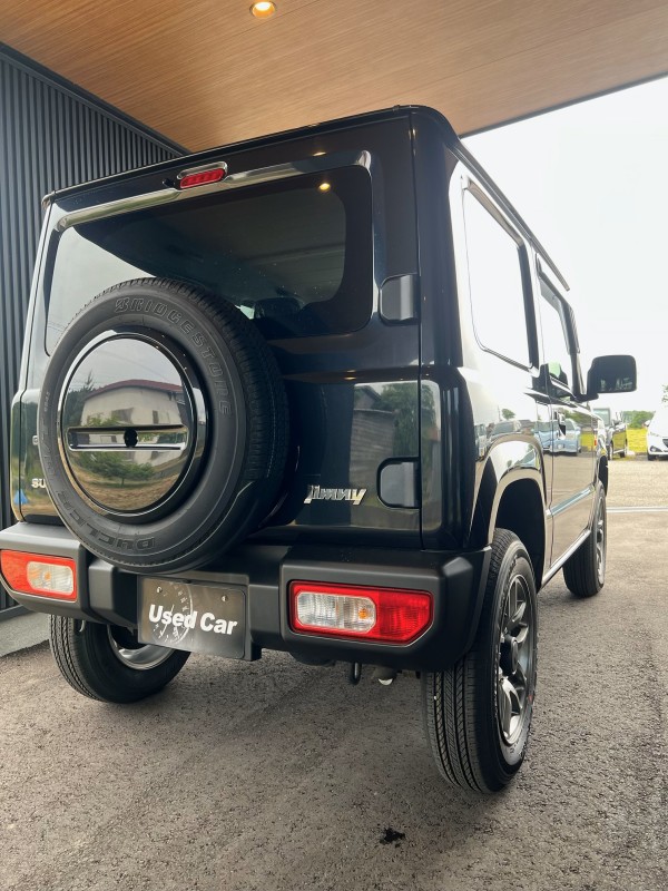 大きな凹みや目立つ傷も無くとっても綺麗な状態です！