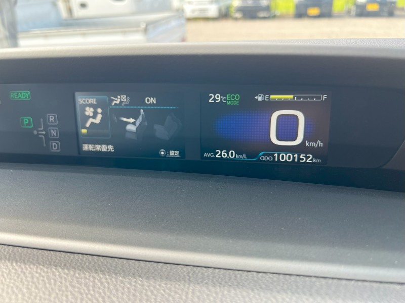 気になる走行距離は10万Km走行と少し多めですが、車両状態は綺麗でまたまだこの先長く乗れる車両になっています！