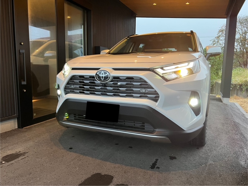 2色切替機能付きバイカラーLEDフォグランプバルブを取付しました。