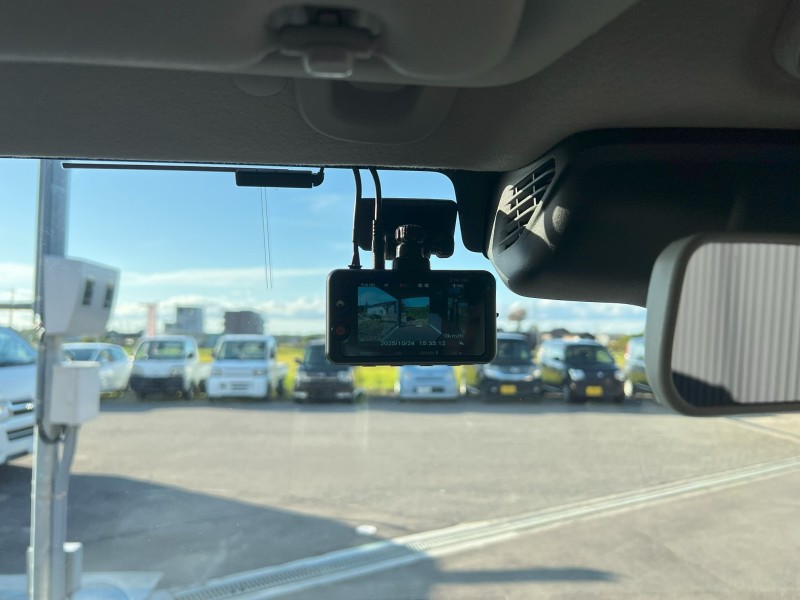 コムテック製の前後2カメラドライブレコーダーを取付しました。